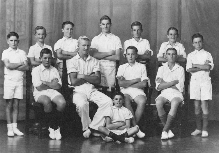 Tiger Moore plays cricket at school 1939